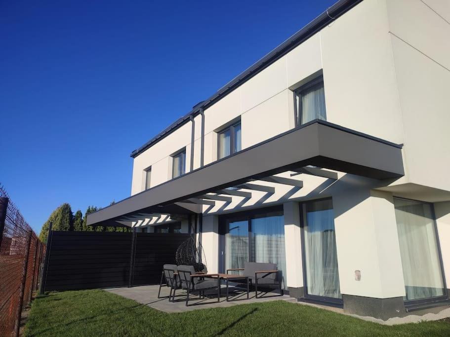 Przestronny Apartament, Ogrodek, Miejsca Postojowe W Garazu Apartament Kraków